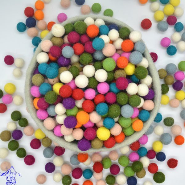 1.5 cm Felt Balls | Felt Pompom - Image 4