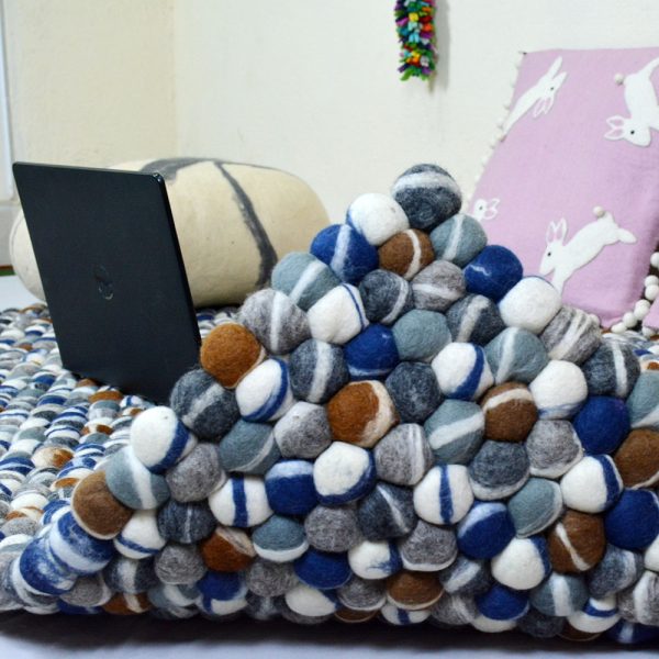 Luxury Wool Felt Pebble Rug | High Quality Rug For Indoor - Image 2