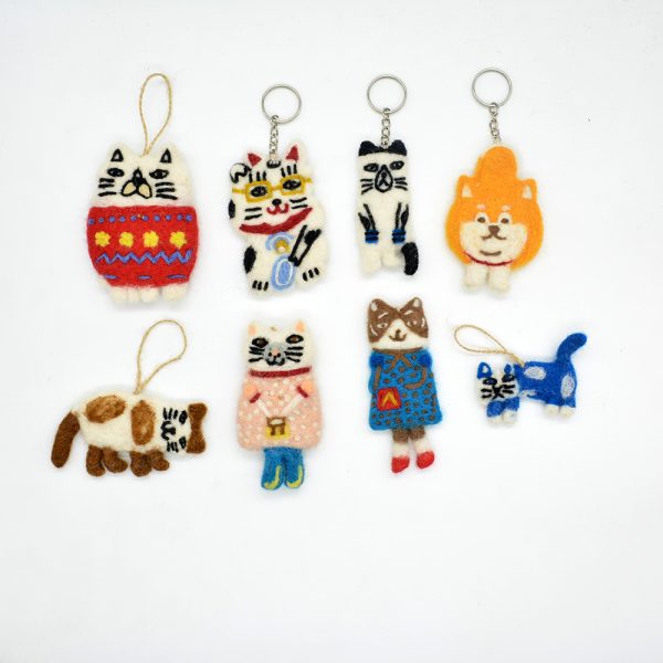 Handmade Felt Cat Keyring | Manufactured Using 100% Wool | Animal Keyring - Image 11