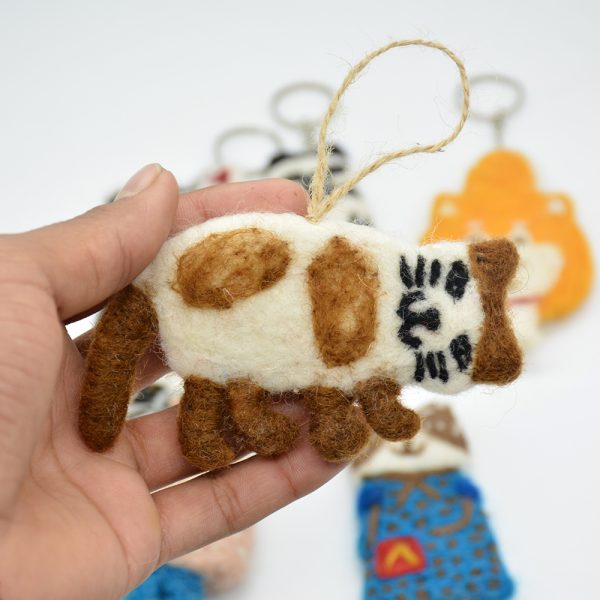 Handmade Felt Cat Keyring | Manufactured Using 100% Wool | Animal Keyring - Image 8