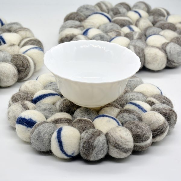 20cm Wool Felt Pebble Trivet | Placemat - Image 4