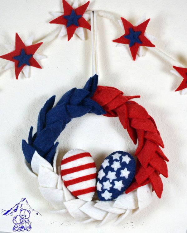 Felt Leaf Wreath for Fourth of July Decoration - Image 5
